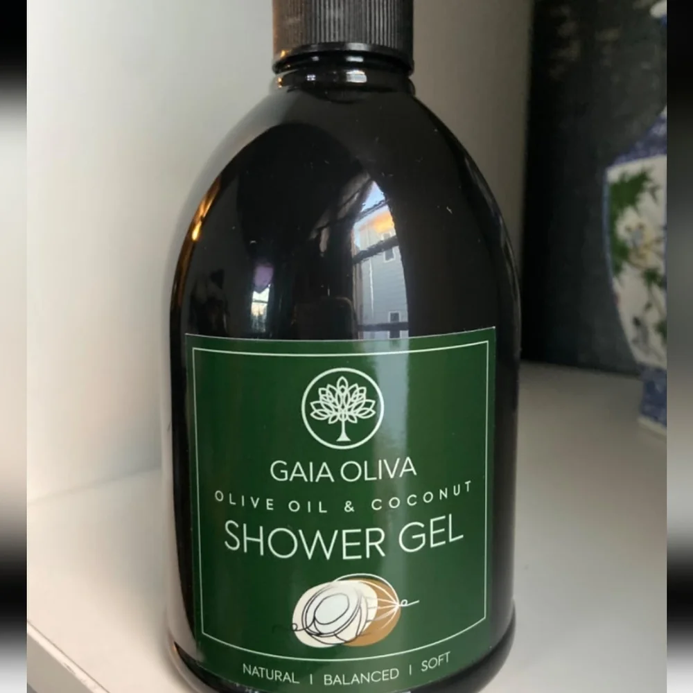 Body Wash, Bottle  Coconut Scent 16.9 fl oz